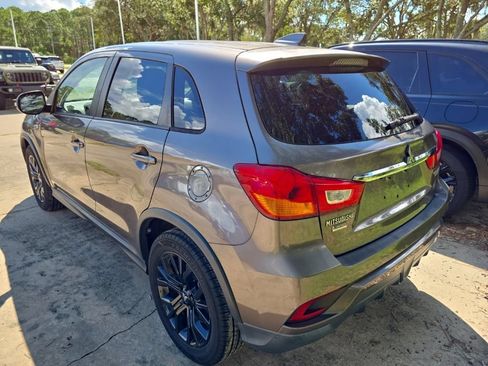Used 2018 Mitsubishi Outlander Sport ES FWD image 2