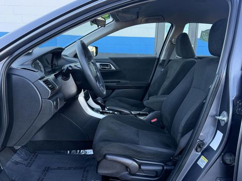 Used 2013 Honda Accord LX image 9