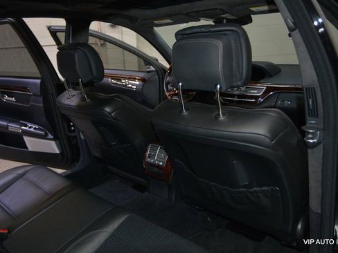 Used 2011 Mercedes-Benz S 63 AMG image 19