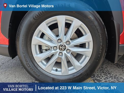 Used 2026 Toyota Corolla Cross LE w/ Cold Weather Package AWD/4WD image 27