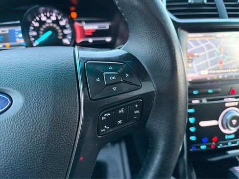 Used 2016 Ford Explorer Limited image 33