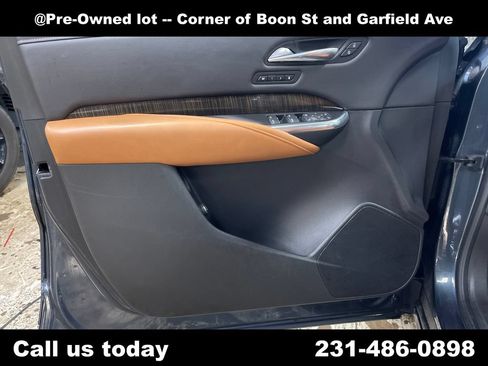 Used 2019 Cadillac XT4 Premium Luxury w/ Technology Package AWD/4WD image 15