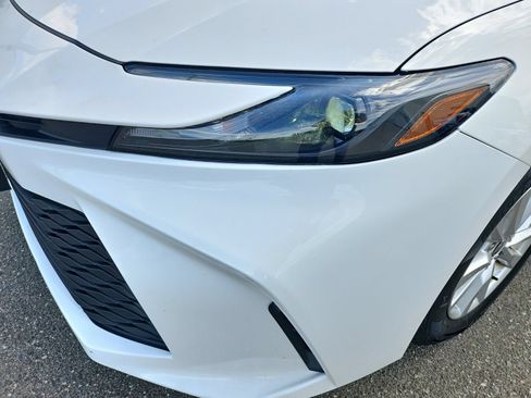 Used 2025 Toyota Camry LE FWD image 11