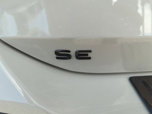 New 2026 Volkswagen Tiguan SE R-Line image 22