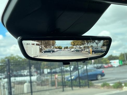 Certified 2025 Cadillac Escalade Sport Platinum w/ LPO, ONYX Package image 26