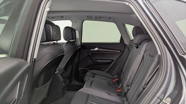 Used 2023 Audi Q5 e Premium Plus w/ Premium Plus Package AWD/4WD image 16