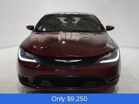 Used 2015 Chrysler 200 S FWD image 2