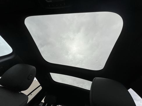 Certified 2024 Mercedes-Benz GLB 250 4MATIC image 29