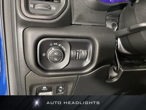 Used 2023 RAM 1500 Laramie AWD/4WD image 27