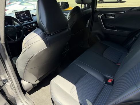 Used 2021 Toyota RAV4 XSE w/ XSE Grade Weather Package AWD/4WD image 17