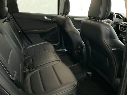 Used 2020 Ford Escape SEL image 19