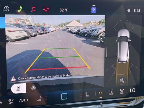 Certified 2026 Volkswagen Tiguan SE R-Line FWD image 27