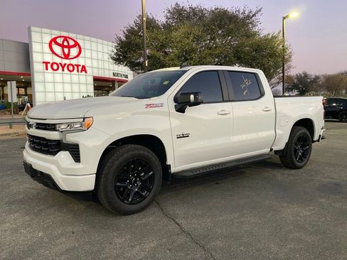 Used 2025 Chevrolet Silverado 1500 RST image 1