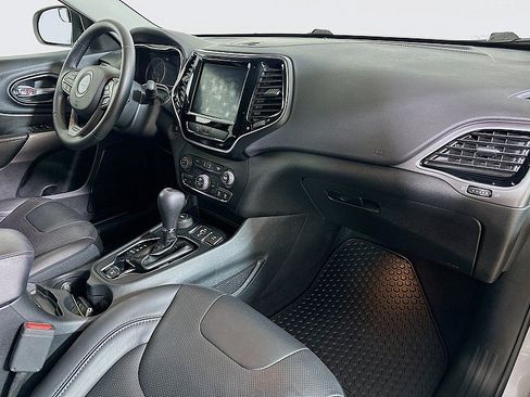 Used 2019 Jeep Cherokee Limited AWD/4WD image 29
