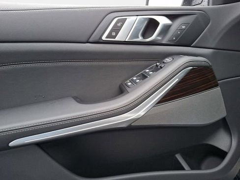 New 2026 BMW X5 xDrive40i w/ Premium Package image 11