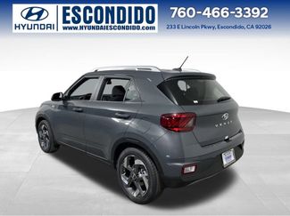 New 2026 Hyundai Venue SEL video 3