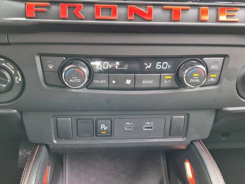 Used 2025 Nissan Frontier PRO-4X w/ Interior Protection Package AWD/4WD image 15
