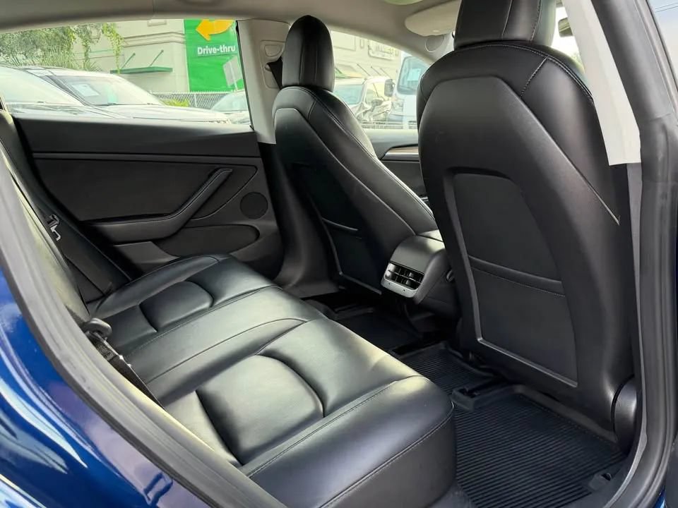 Used 2022 Tesla Model 3 RWD image 13