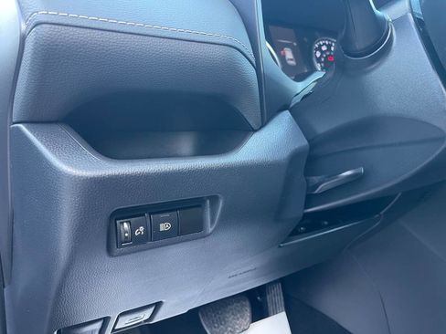 Used 2022 Toyota RAV4 LE image 23