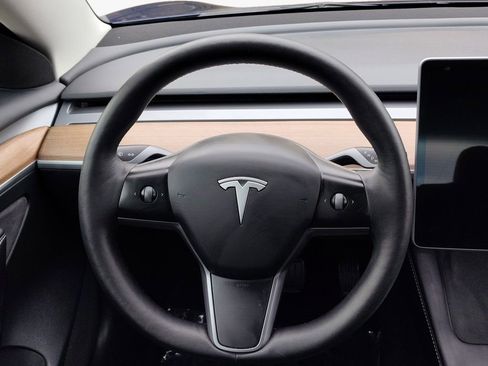 Used 2023 Tesla Model 3 Standard Range image 20