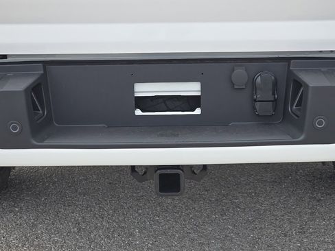 New 2025 Ford F150 Platinum w/ Equipment Group 702A High image 16