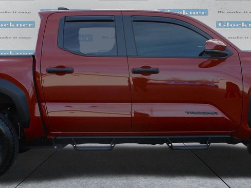 Used 2025 Toyota Tacoma SR5 image 4
