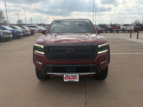 Used 2022 Nissan Frontier PRO-4X w/ Pro-4X Premium Package image 2