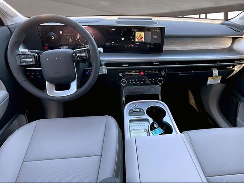 New 2026 Hyundai Ioniq 9 Limited image 5