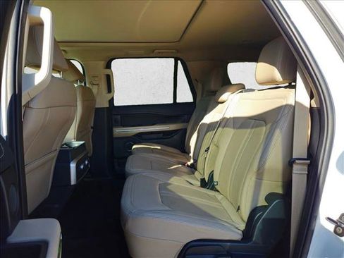 Used 2024 Ford Expedition Max Limited RWD image 18