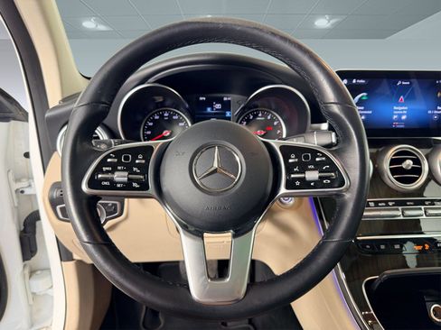 Used 2021 Mercedes-Benz GLC 300 4MATIC image 11