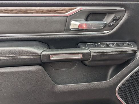 Used 2020 RAM 1500 Laramie AWD/4WD image 10