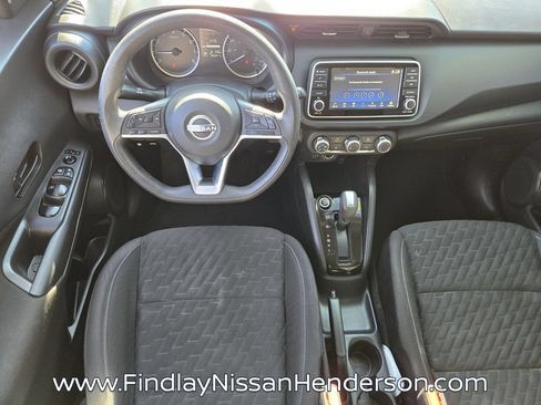 Used 2022 Nissan Kicks S FWD image 12