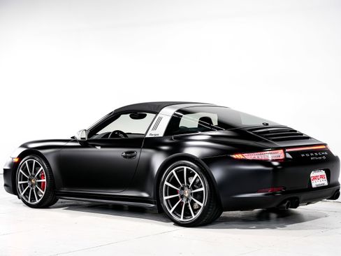 Used 2014 Porsche 911 Targa 4S image 8