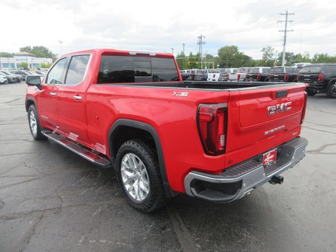 Used 2021 GMC Sierra 1500 SLT w/ SLT Premium Plus Package AWD/4WD image 10