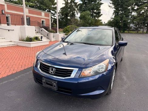 Used 2009 Honda Accord LX image 2