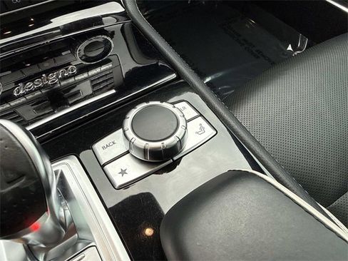 Used 2015 Mercedes-Benz SL 550 image 20