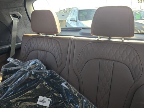 New 2026 BMW X7 M60i w/ Executive Package image 10