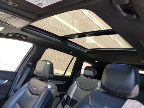 Used 2024 Cadillac XT6 Luxury w/ LPO, Floor Liner Package AWD/4WD image 35