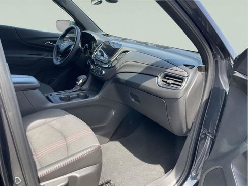 Used 2022 Chevrolet Equinox RS w/ Infotainment Package AWD/4WD image 21