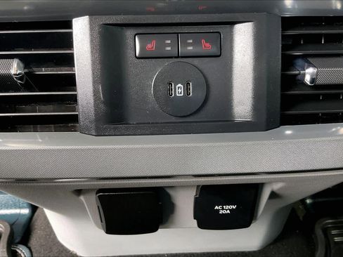 Used 2024 Ford F250 Limited w/ FX4 Off-Road Package image 30