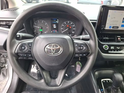 Used 2023 Toyota Corolla SE image 18