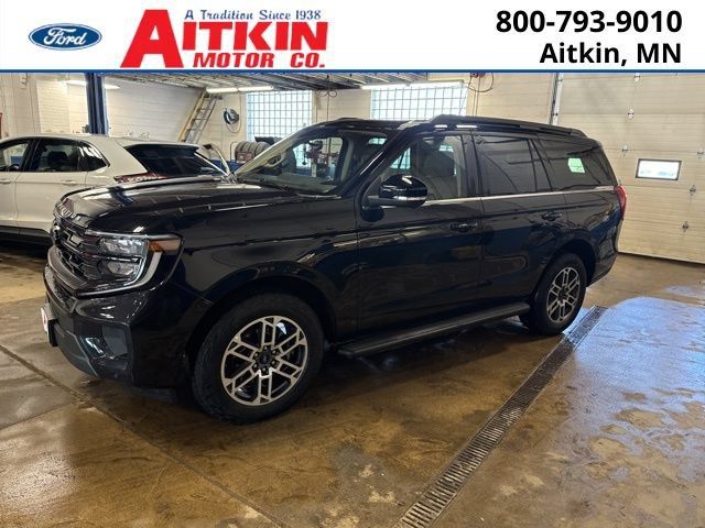 Used 2025 Ford Expedition Active AWD/4WD image 1
