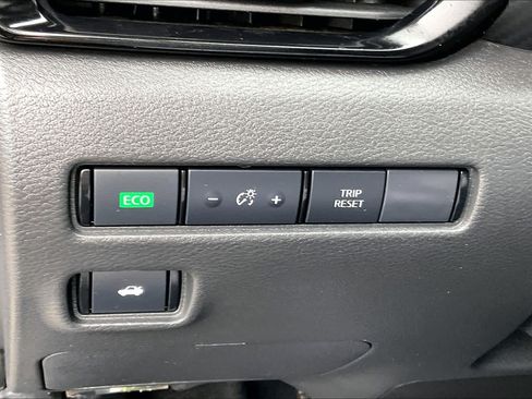 Used 2024 Nissan Sentra SR FWD image 14