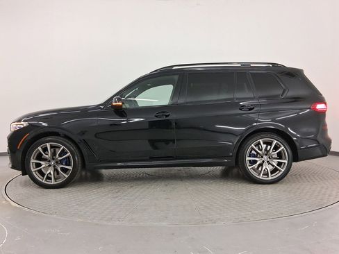 Certified 2022 BMW X7 M50i image 2