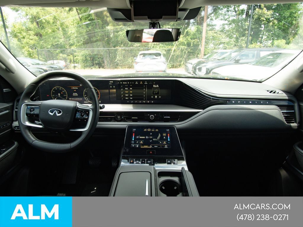 Used 2025 INFINITI QX80 Luxe AWD/4WD image 14