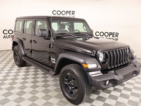 Used 2018 Jeep Wrangler Unlimited Sport AWD/4WD image 1