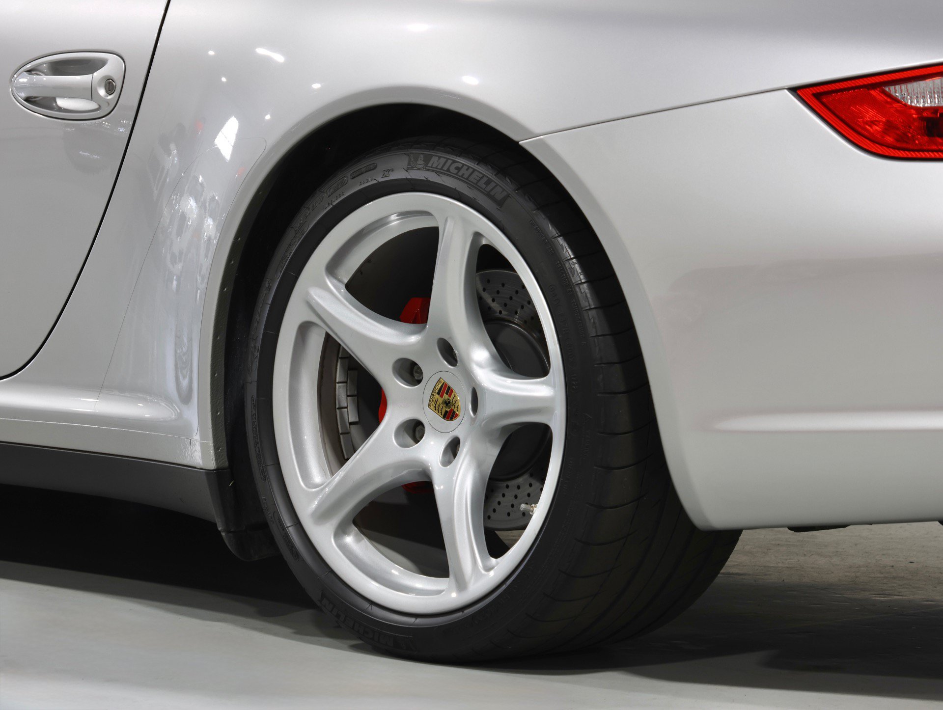 Used 2007 Porsche 911 Cabriolet image 31