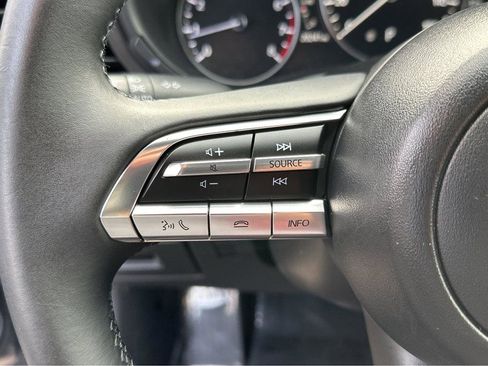 Used 2023 MAZDA MAZDA3 s image 22