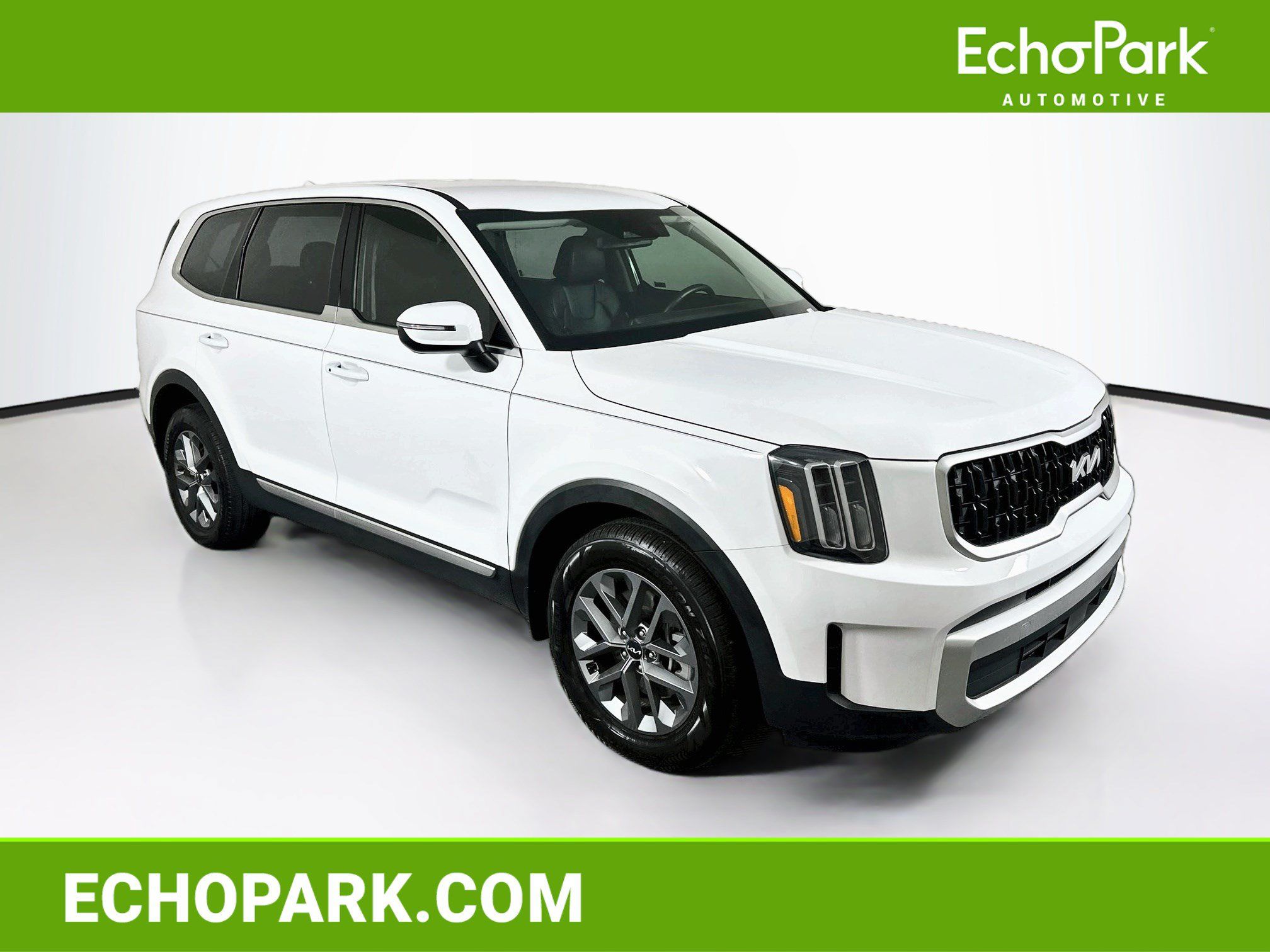 Used 2025 Kia Telluride LX FWD image 1