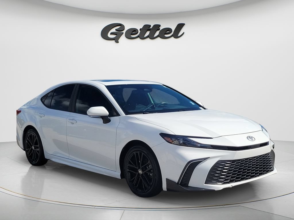 Used 2025 Toyota Camry SE w/ Multimedia Upgrade Package FWD image 3